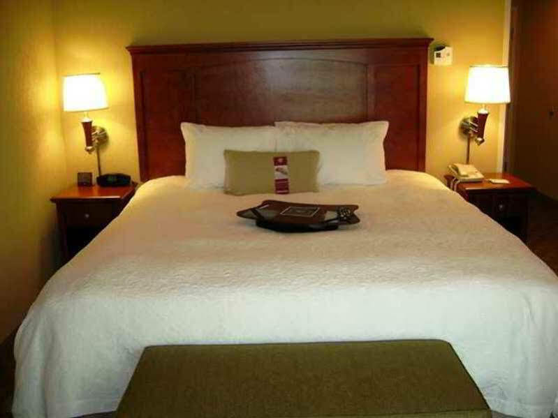 Hampton Inn&Suites Paducah Bagian luar foto